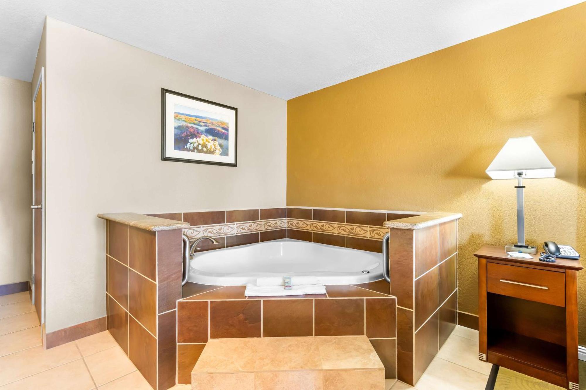 Best Western California City Inn & Suites Ngoại thất bức ảnh