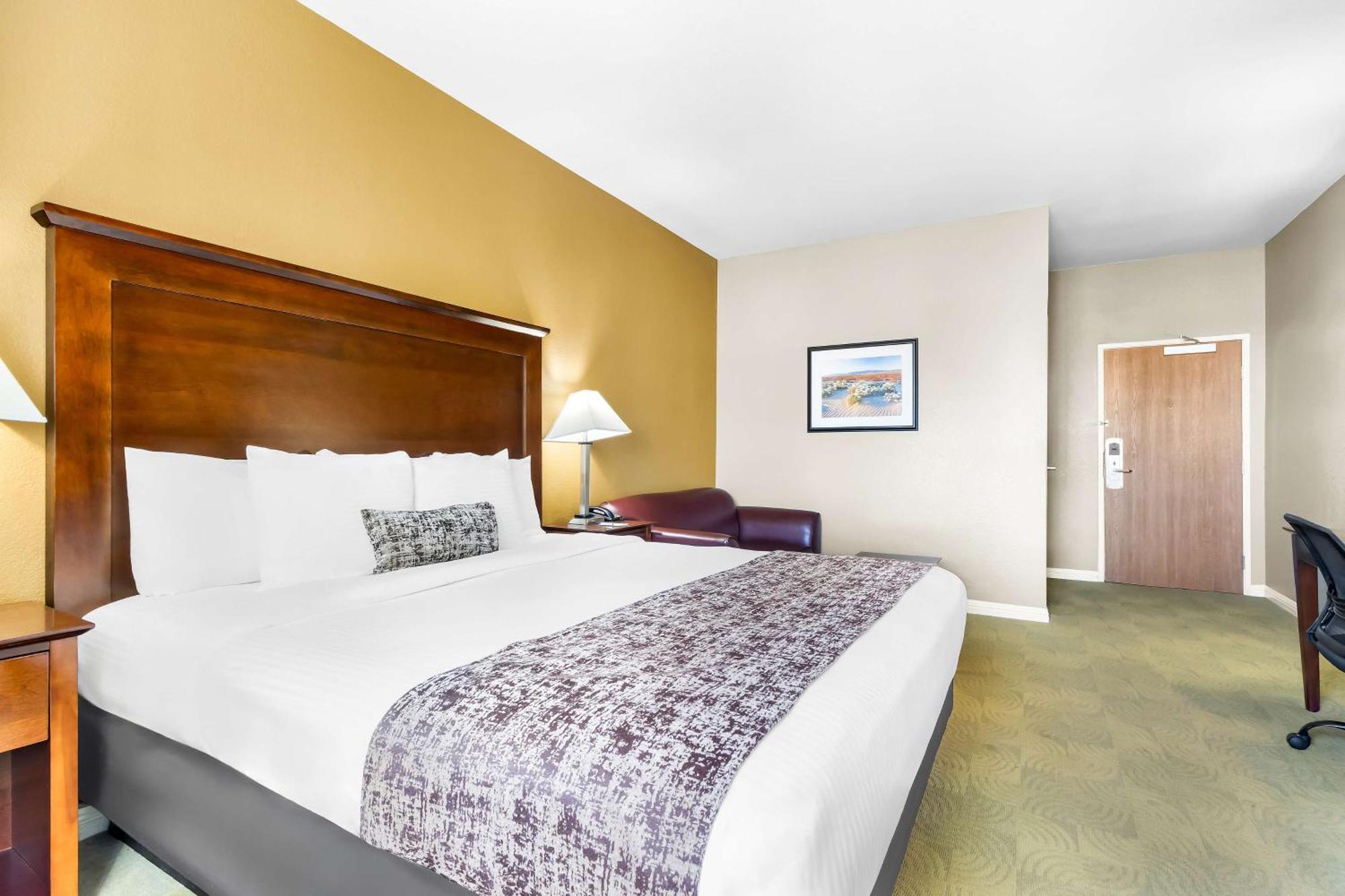 Best Western California City Inn & Suites Ngoại thất bức ảnh