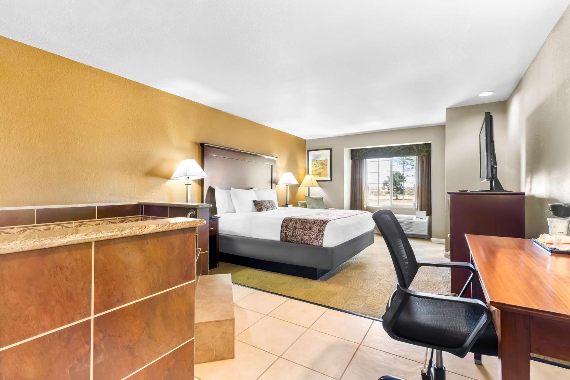 Best Western California City Inn & Suites Ngoại thất bức ảnh