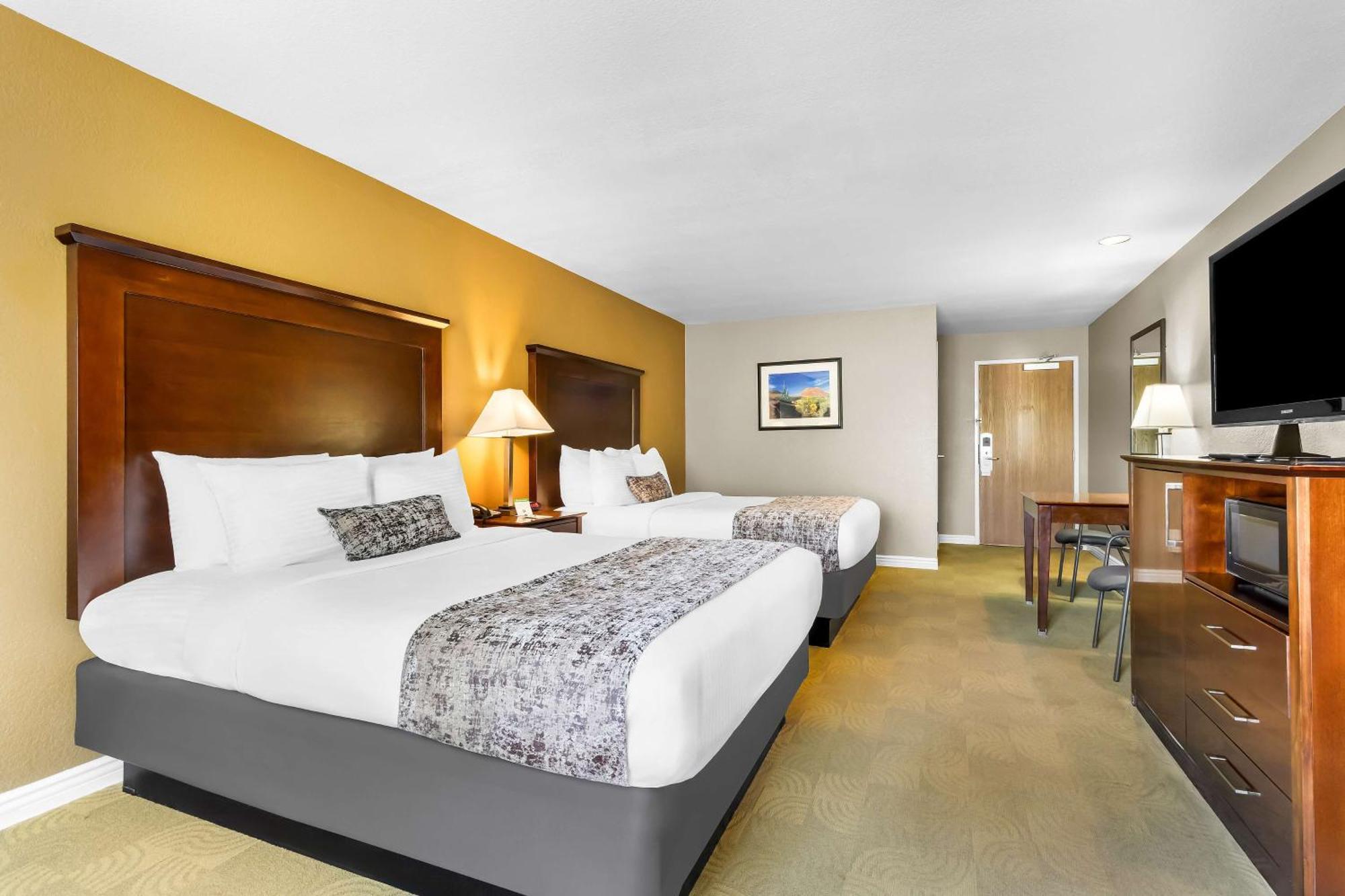 Best Western California City Inn & Suites Ngoại thất bức ảnh