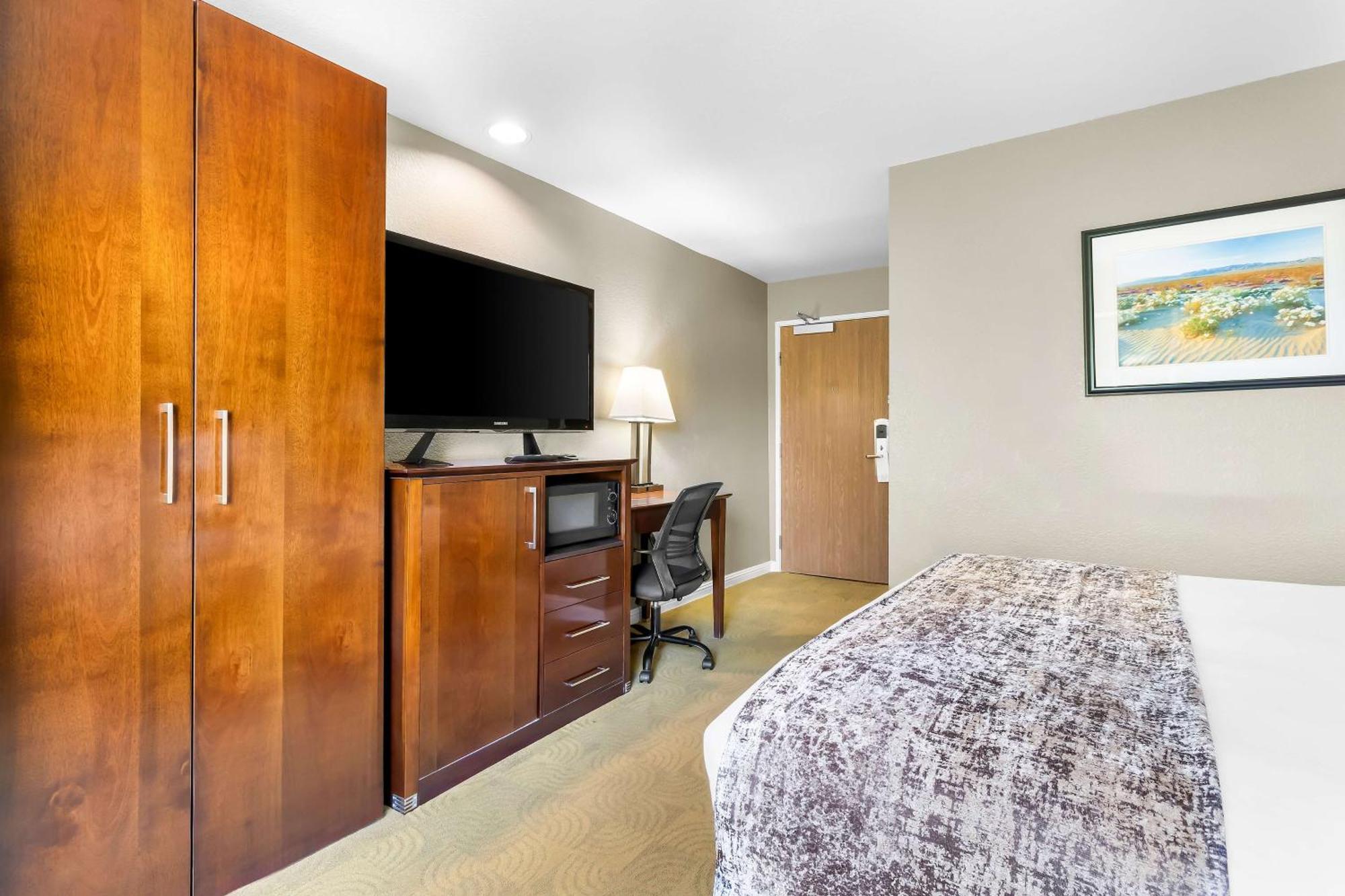Best Western California City Inn & Suites Ngoại thất bức ảnh